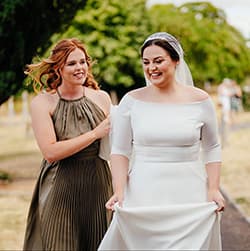 Bridesmaid makeup with peach tones for wedding day